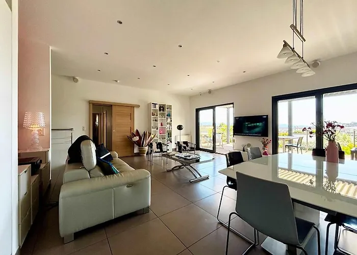 Casamea - Familiale, Piscine Chauffée, Clim Ajaccio (Corsica)