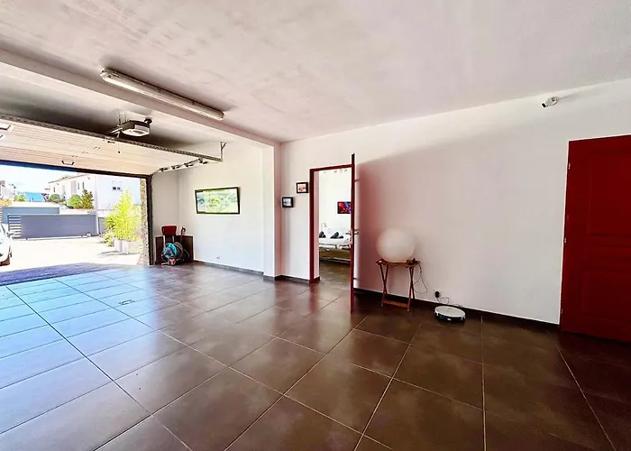 Casamea - Familiale, Piscine Chauffée, Clim Ajaccio (Corsica)